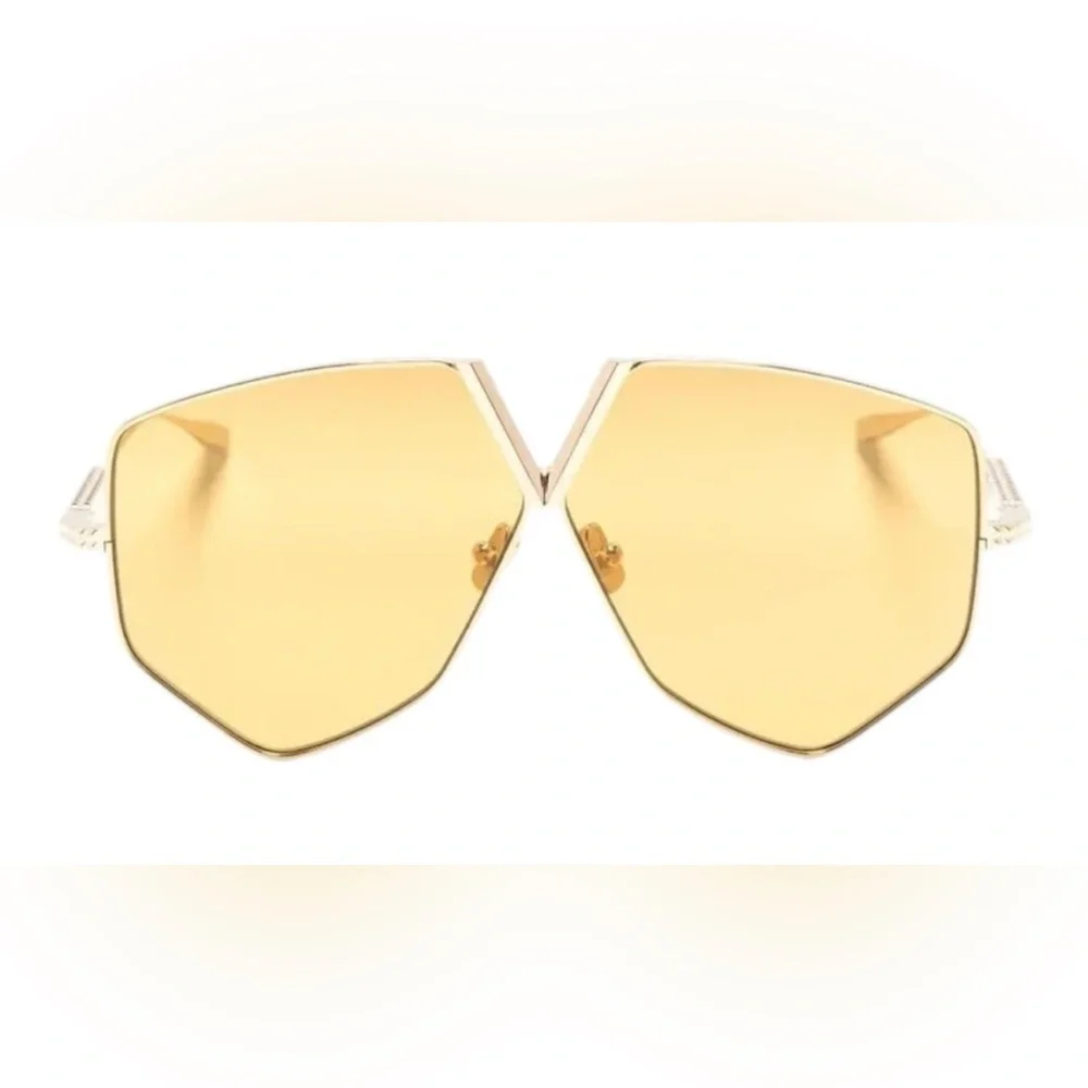 NEW $810 Valentino V hexagon sunglasses Gold Tone Sunglasses. - Picture 3 of 9
